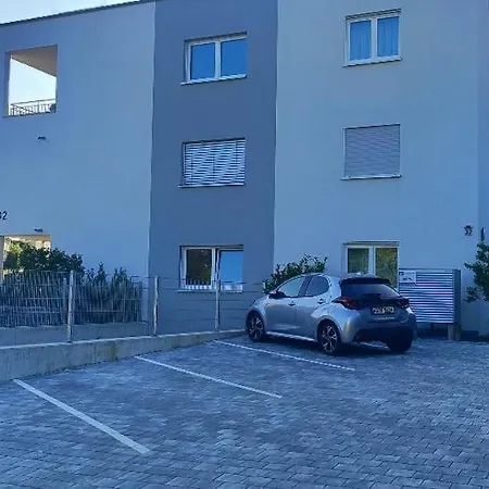 Stock Nr 4 *